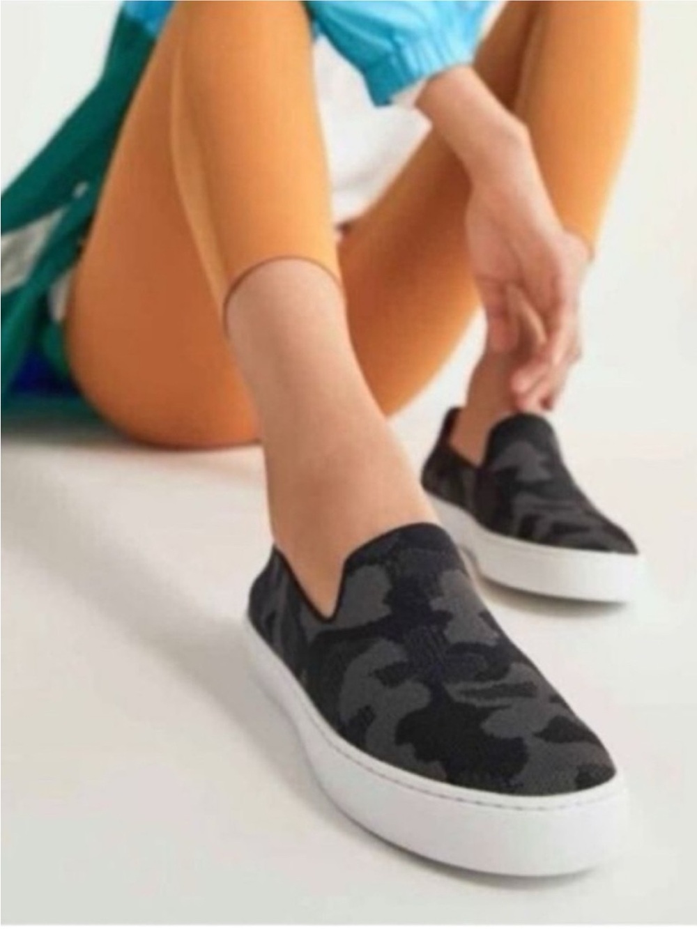 Rothy’s Original Slip On Sneaker Camo Knit Black Grey 7.5